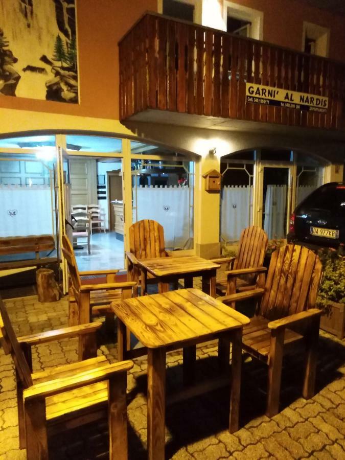 Hotel Garni Al Nardis Карисоло Екстериор снимка